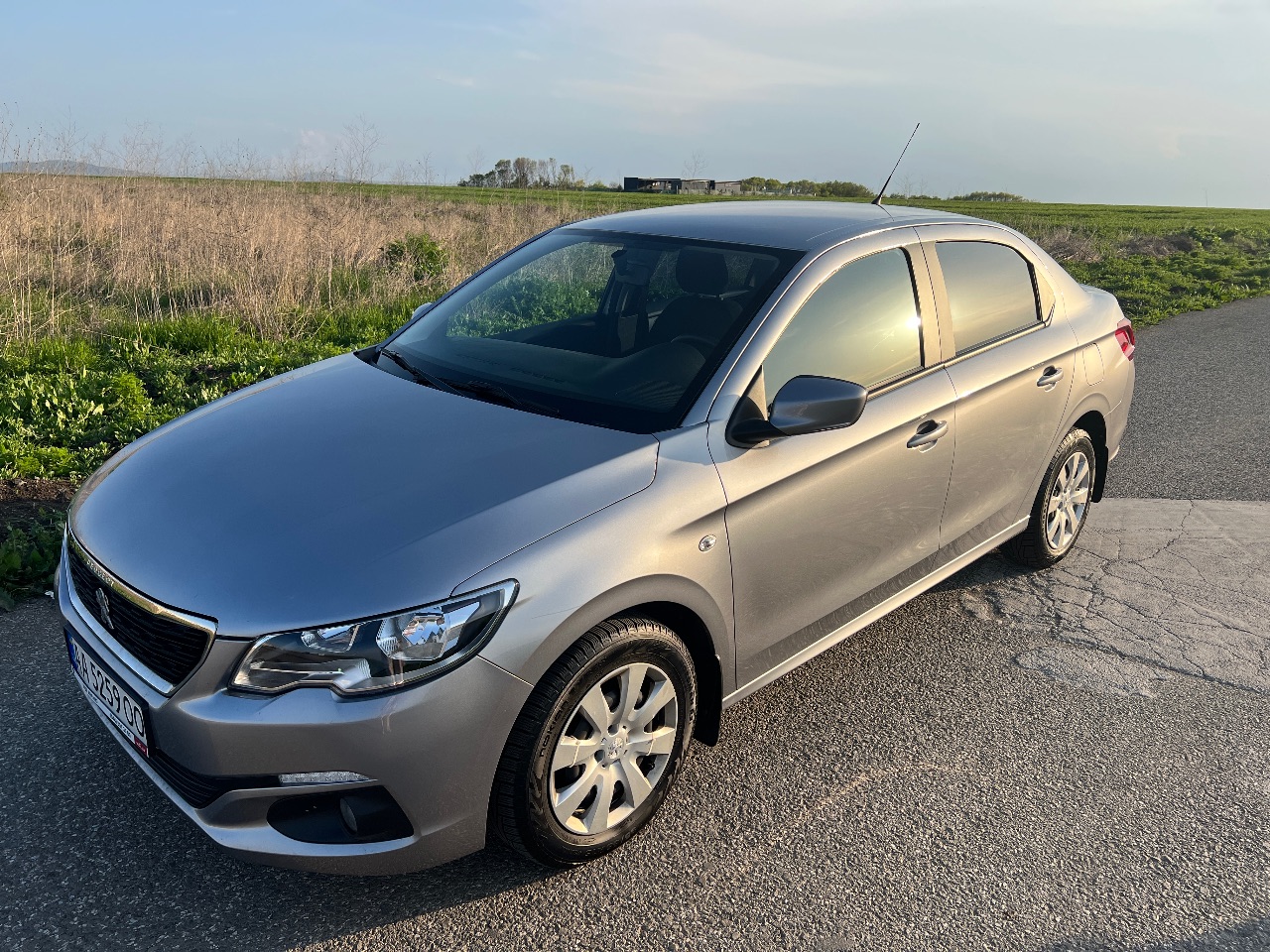 Peugeot 301 - фото 2