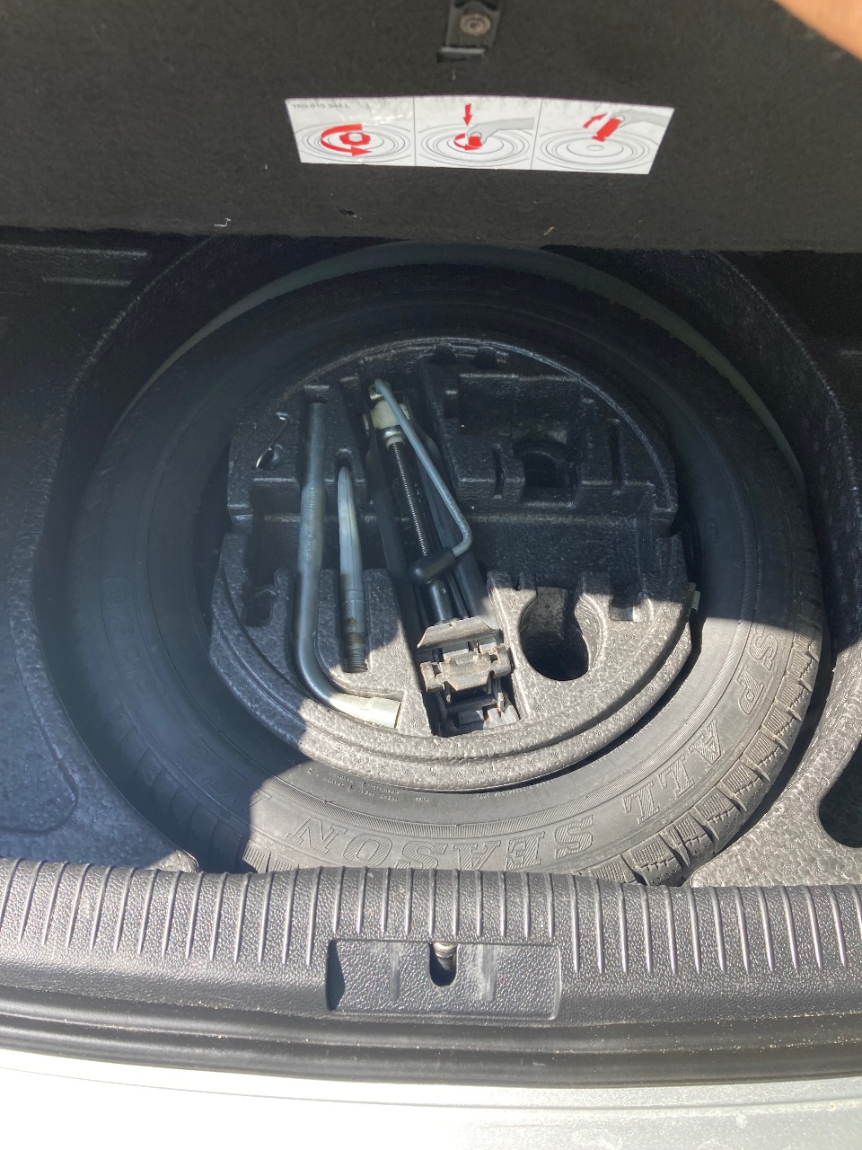 Volkswagen Golf - фото 18