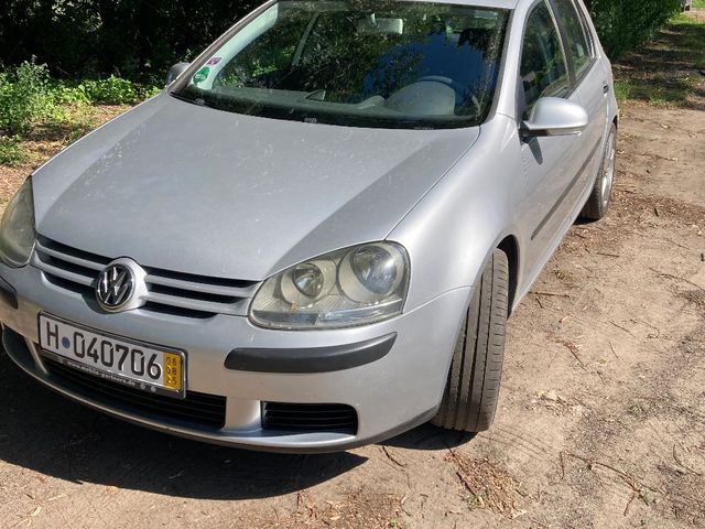 Volkswagen Golf - фото 2