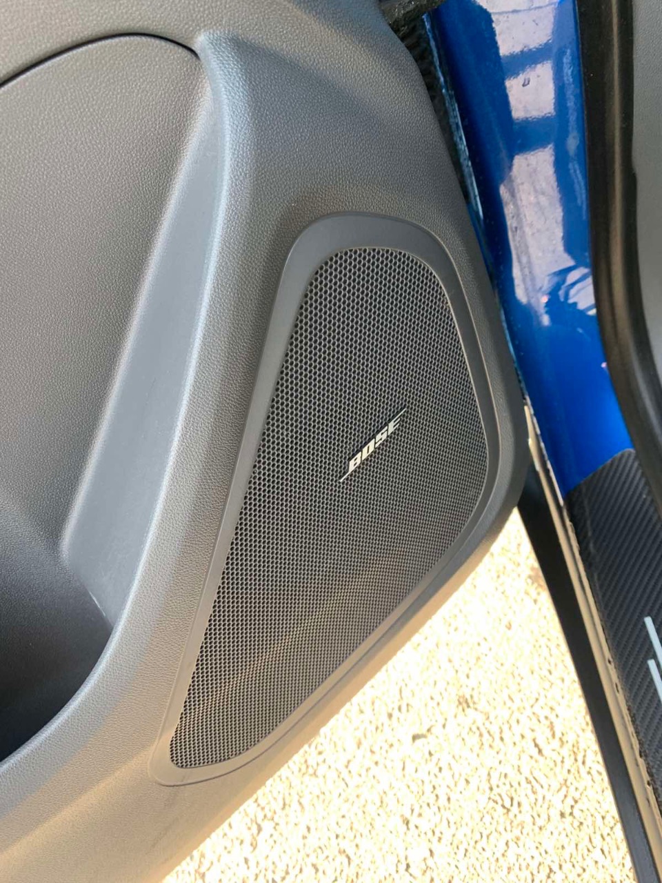 Chevrolet Bolt - фото 9