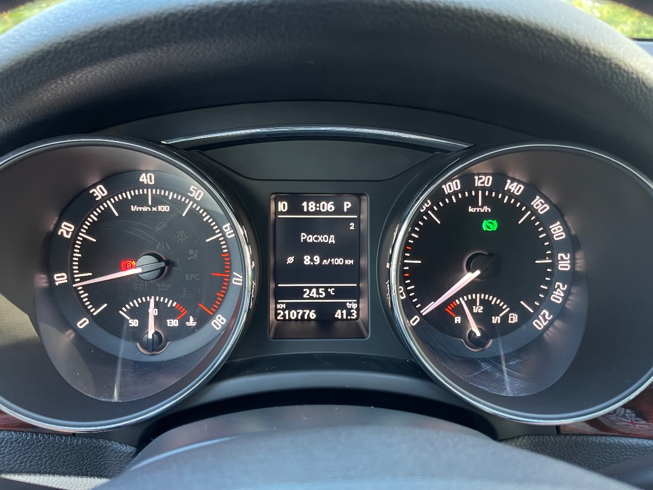 Skoda Superb - фото 23