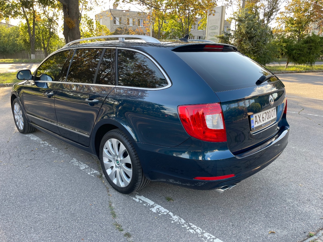 Skoda Superb - фото 8