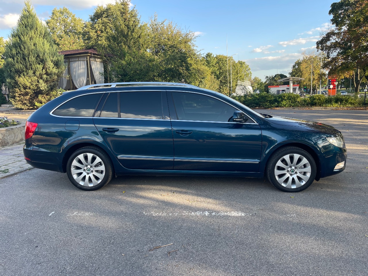 Skoda Superb - фото 5