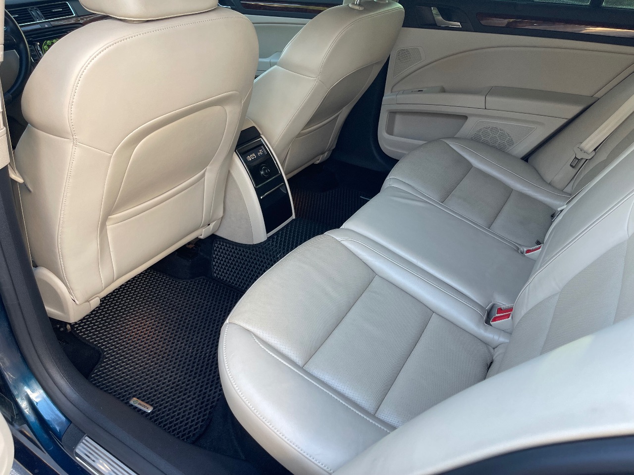 Skoda Superb - фото 41