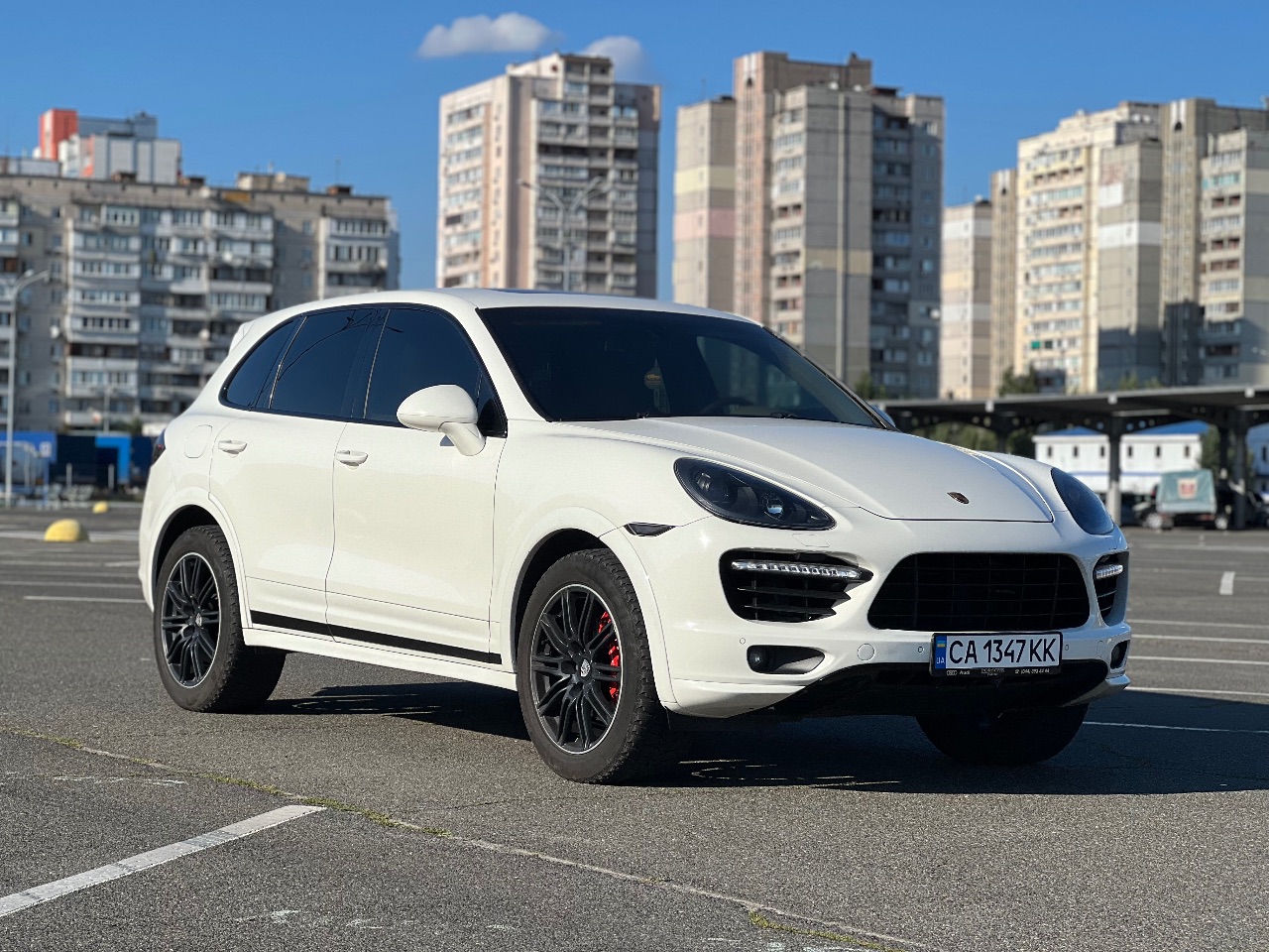 Porsche Cayenne - фото 1