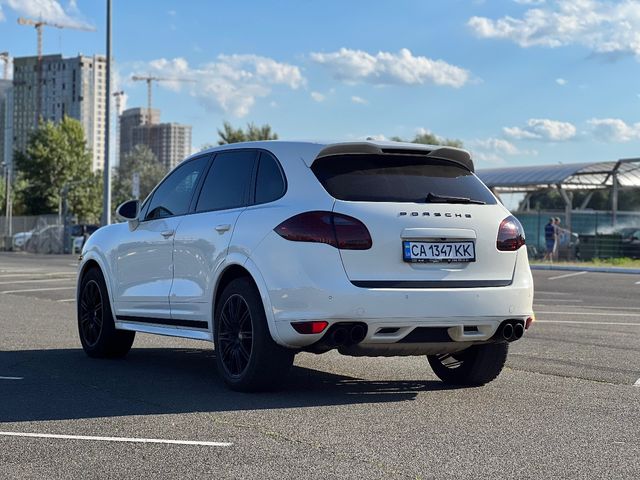 Porsche Cayenne - зображення 5