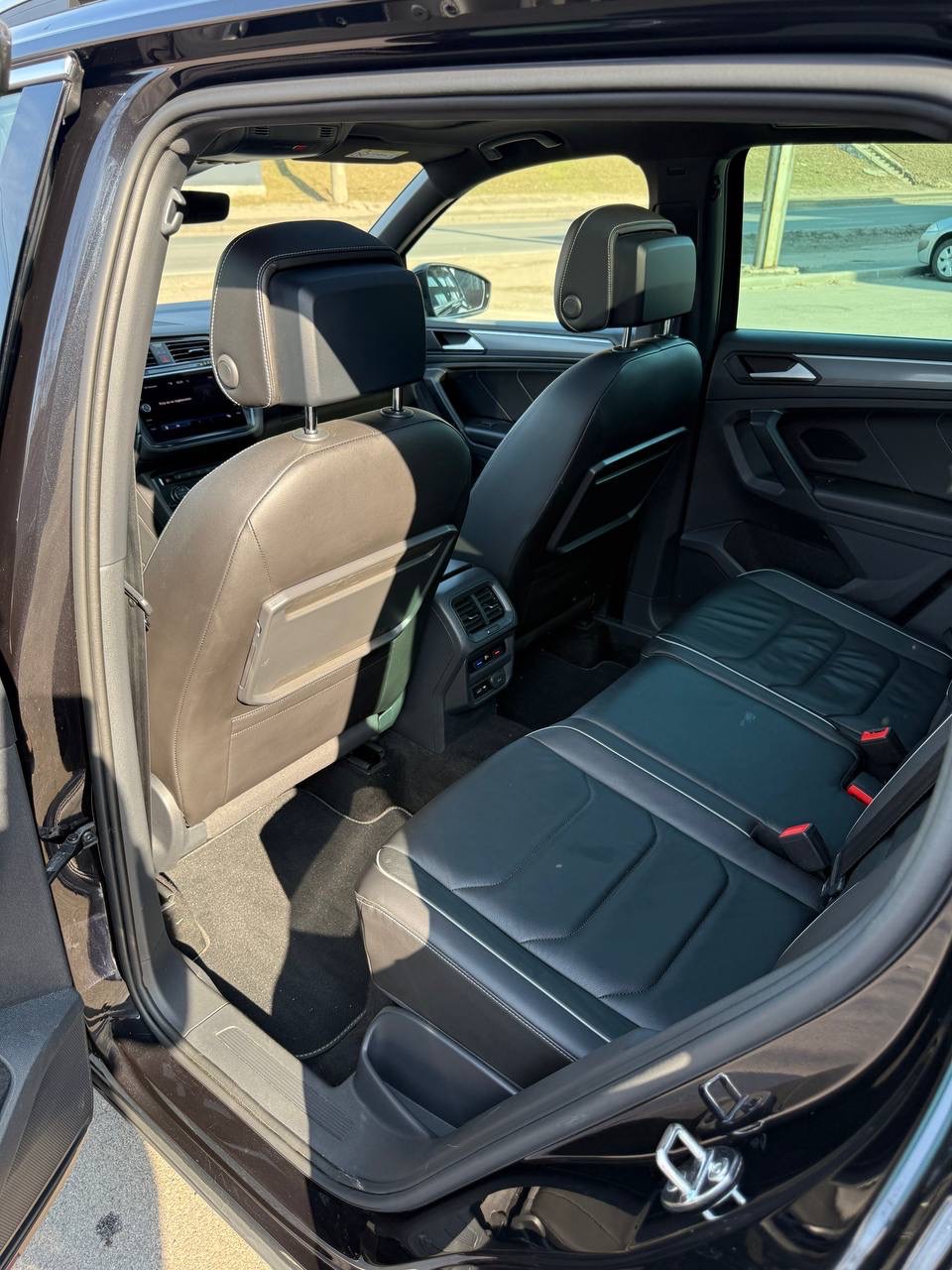 Volkswagen Tiguan - фото 11