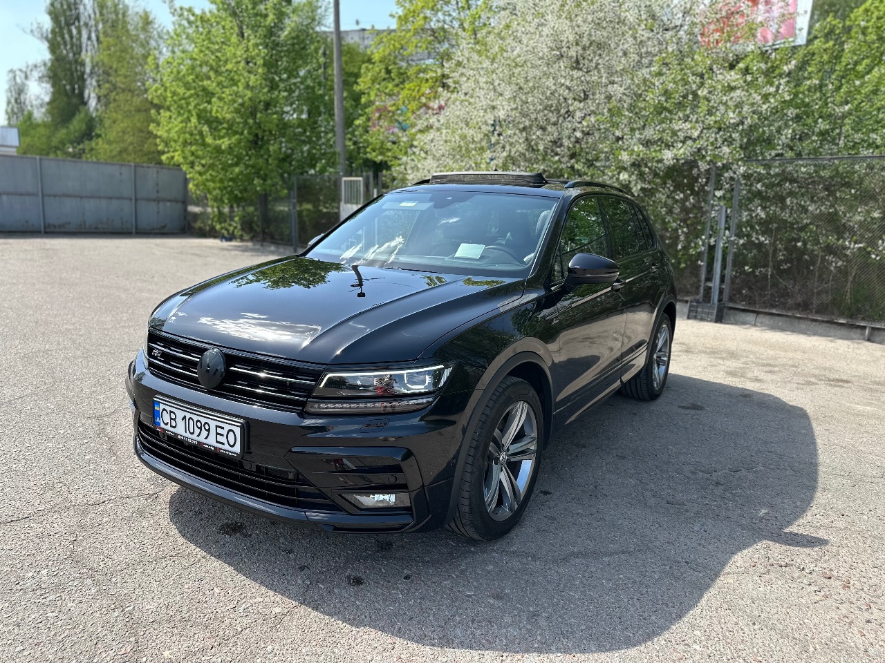 Volkswagen Tiguan - фото 7