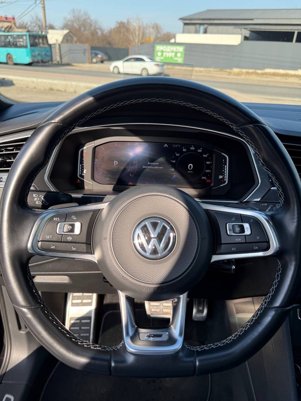 Volkswagen Tiguan - фото 9