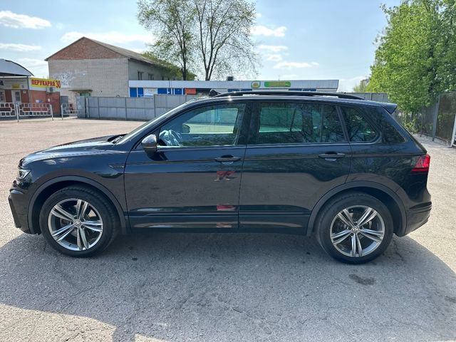 Volkswagen Tiguan - фото 4