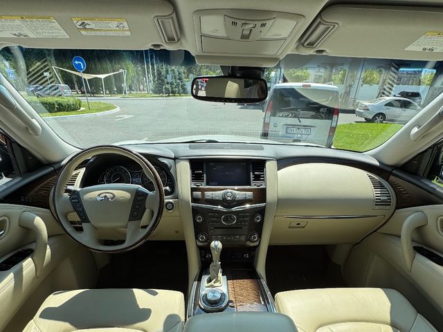 Infiniti QX56 - фото 4