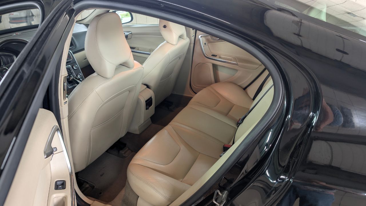 Volvo S60 - фото 7