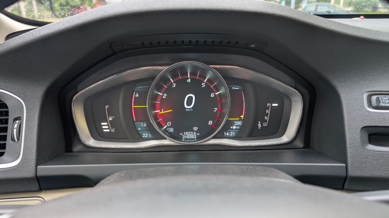 Volvo S60 - фото 9