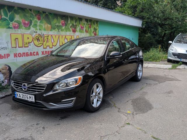 Volvo S60 - фото 2