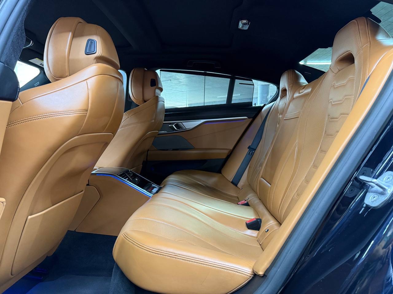 BMW 8 серії - фото 7