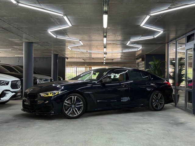 BMW 8 серії - фото 3