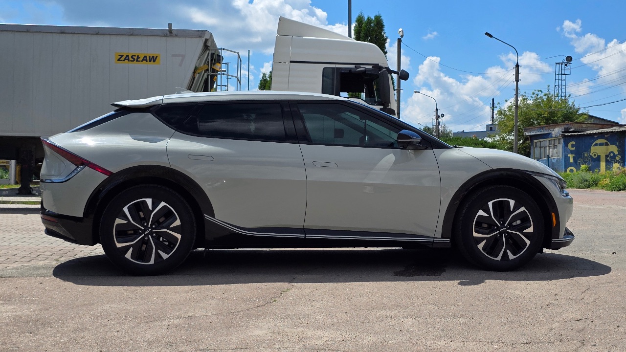 Kia EV6 - фото 4