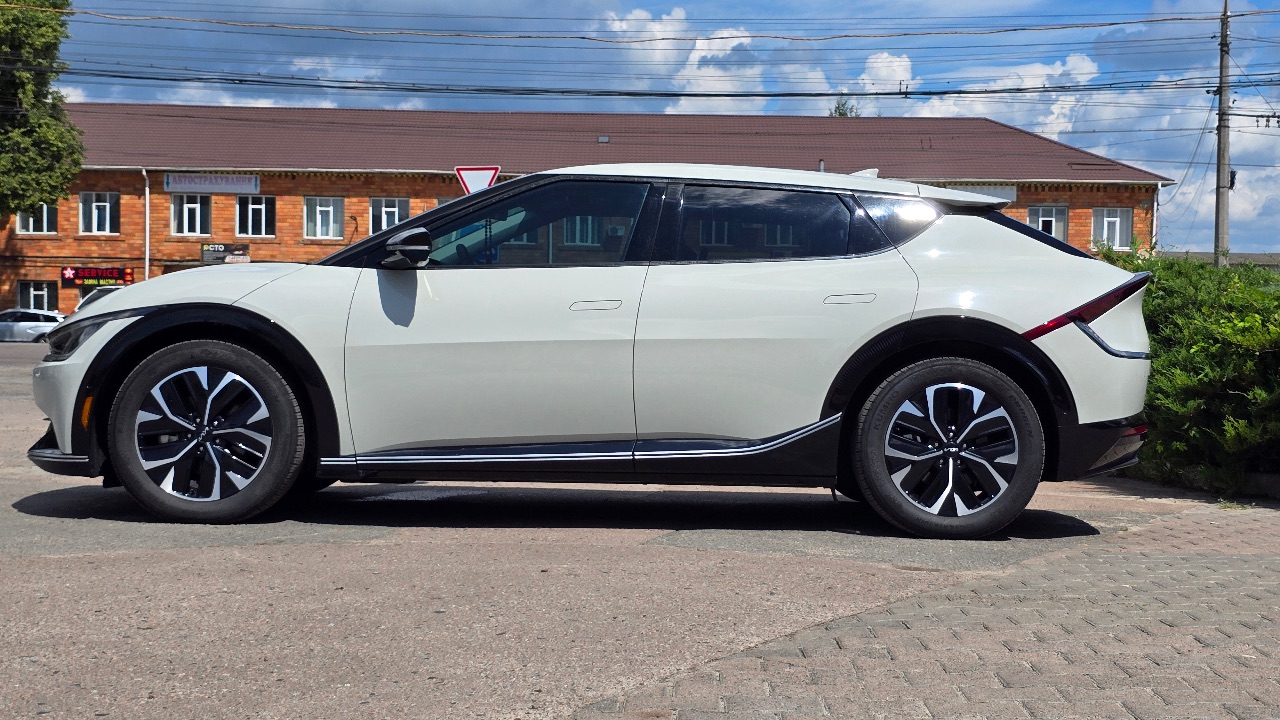 Kia EV6 - фото 3
