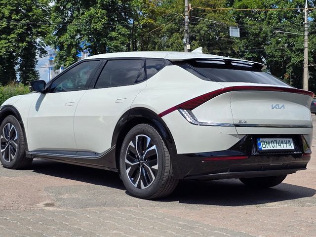 Kia EV6 - фото 5