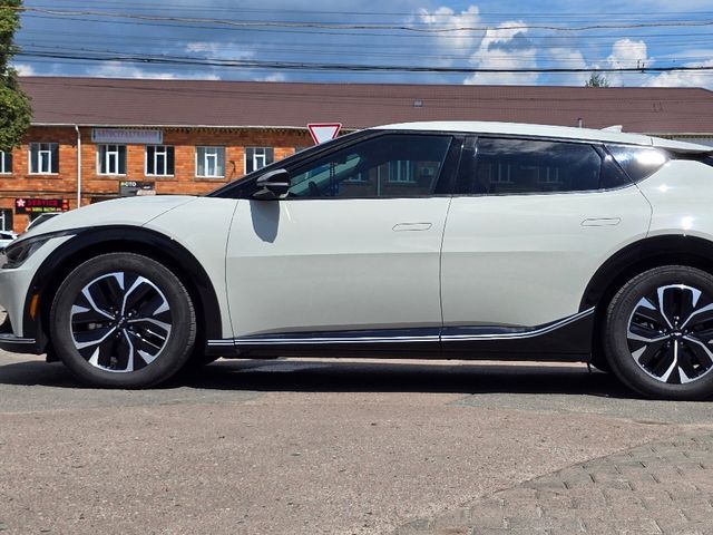Kia EV6 - фото 3