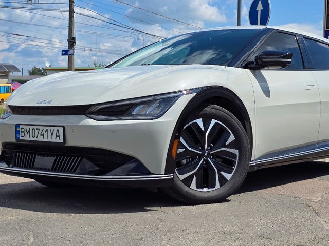 Kia EV6 - фото 2