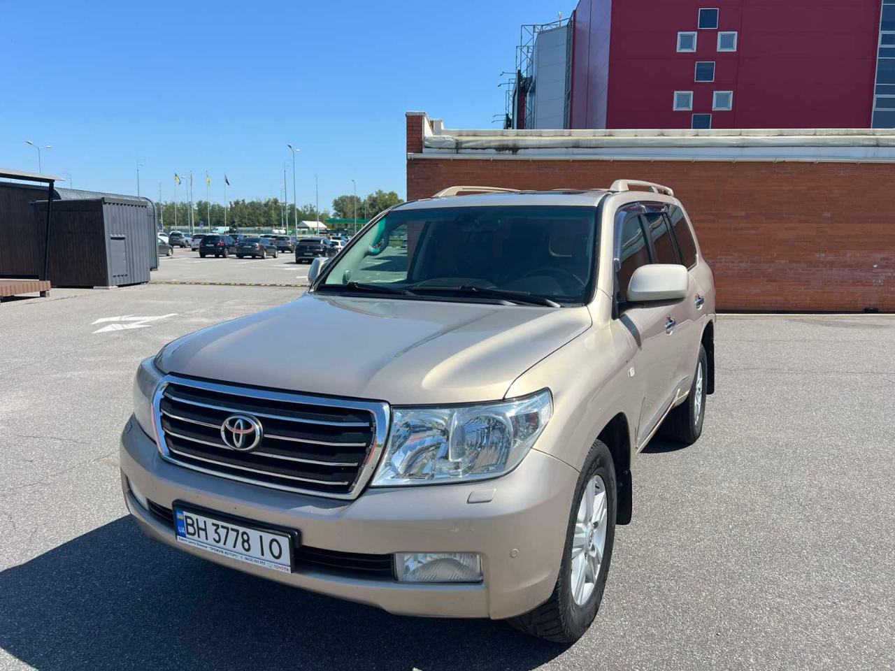 Toyota Land Cruiser - фото 1