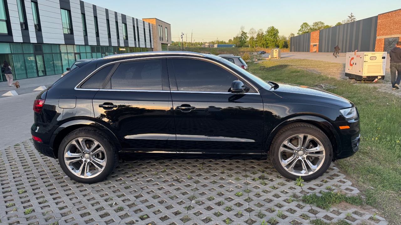 Audi Q3 - фото 2