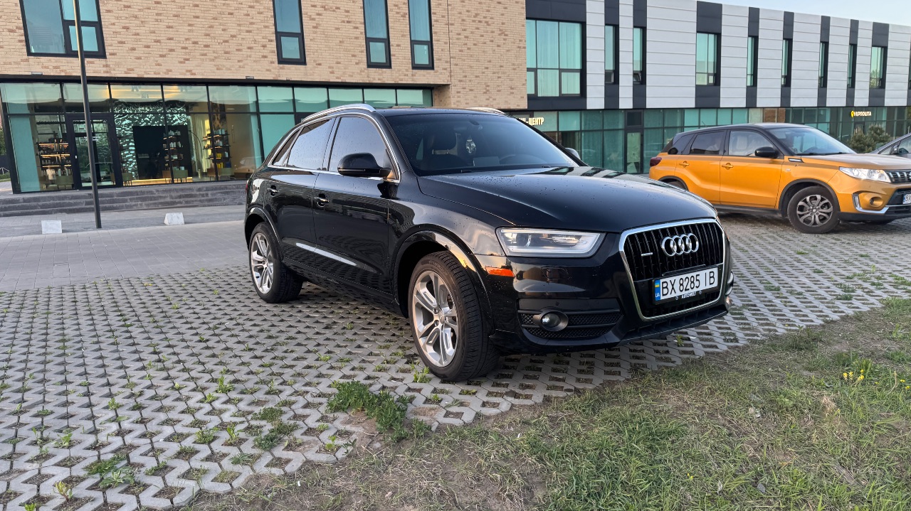 Audi Q3 - фото 1