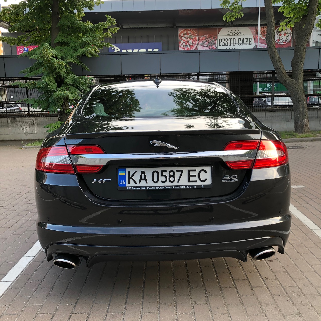 Jaguar XF - фото 5