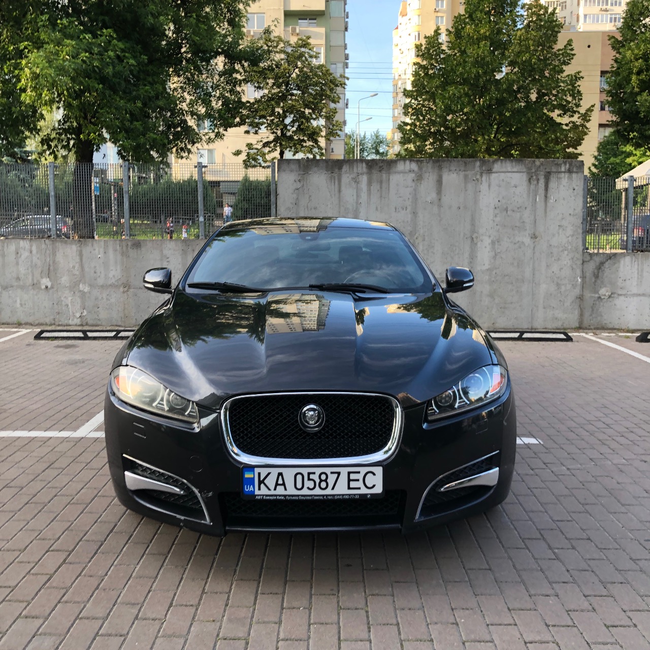 Jaguar XF - фото 4