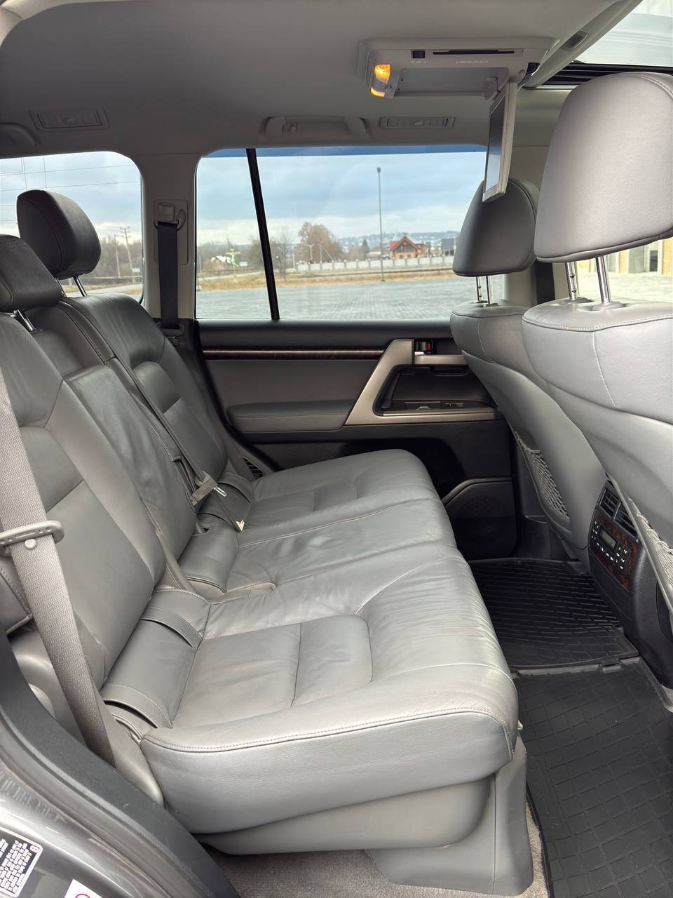 Toyota Land Cruiser - фото 15