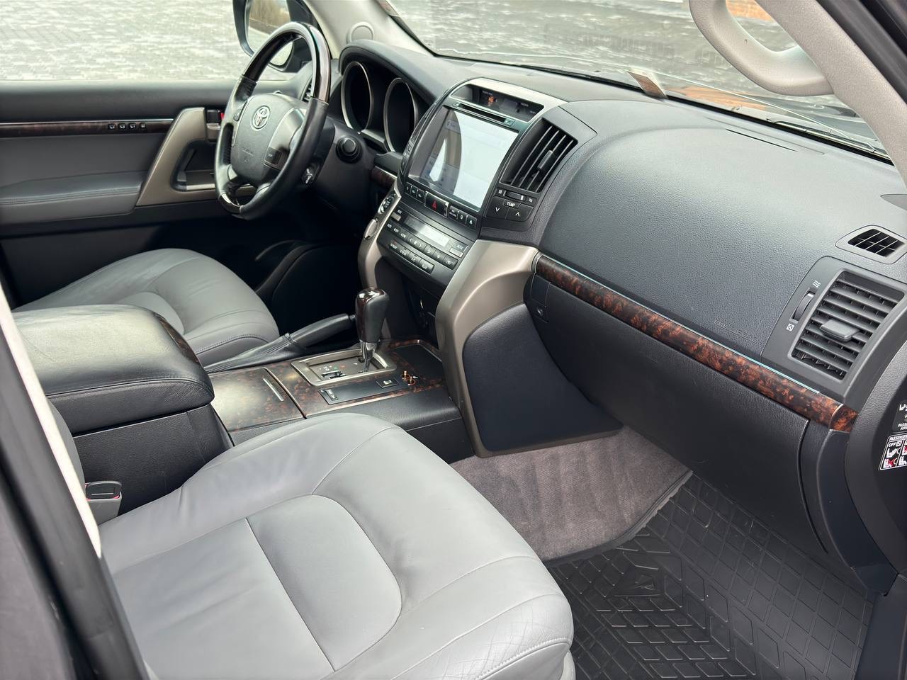 Toyota Land Cruiser - фото 14