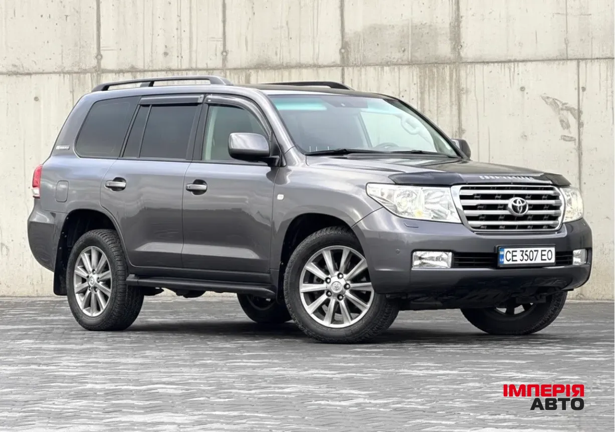 Toyota Land Cruiser - фото 1