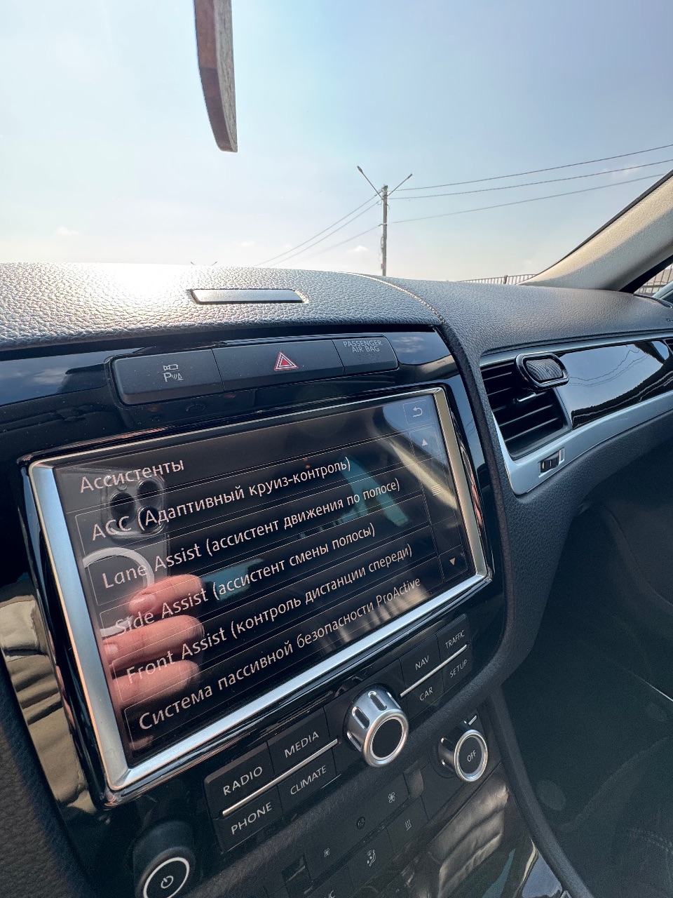 Volkswagen Touareg - фото 12