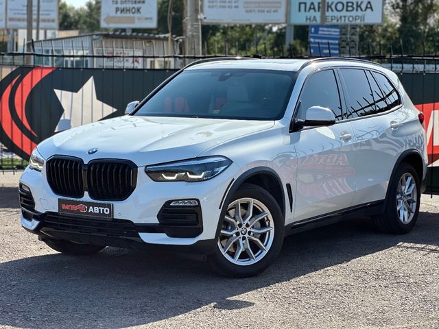 BMW X5 - фото 1