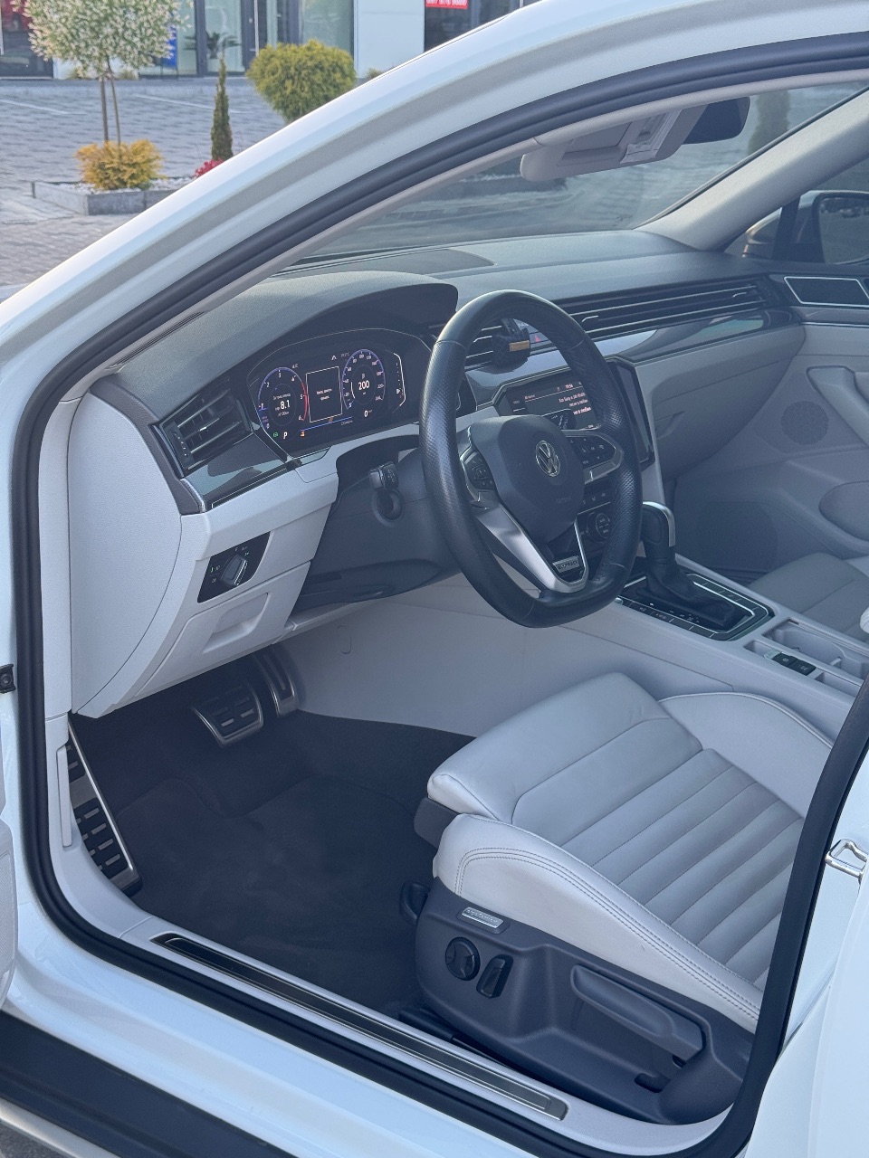 Volkswagen Passat - фото 7