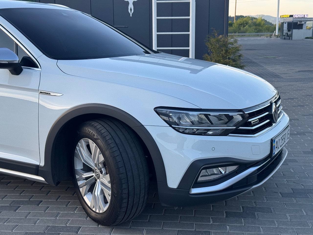 Volkswagen Passat - фото 5