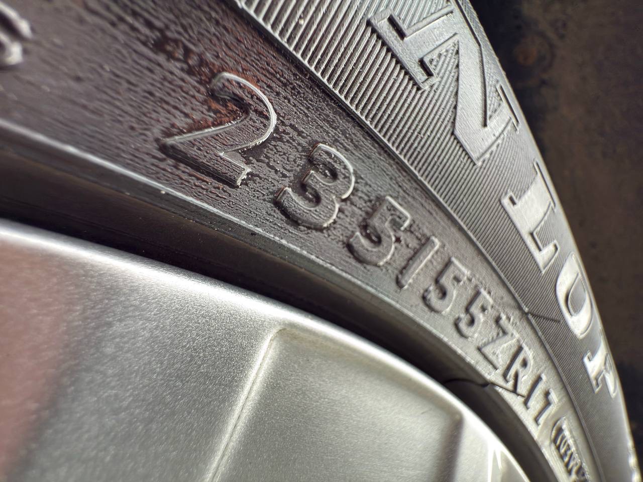 Volkswagen Multivan - фото 54