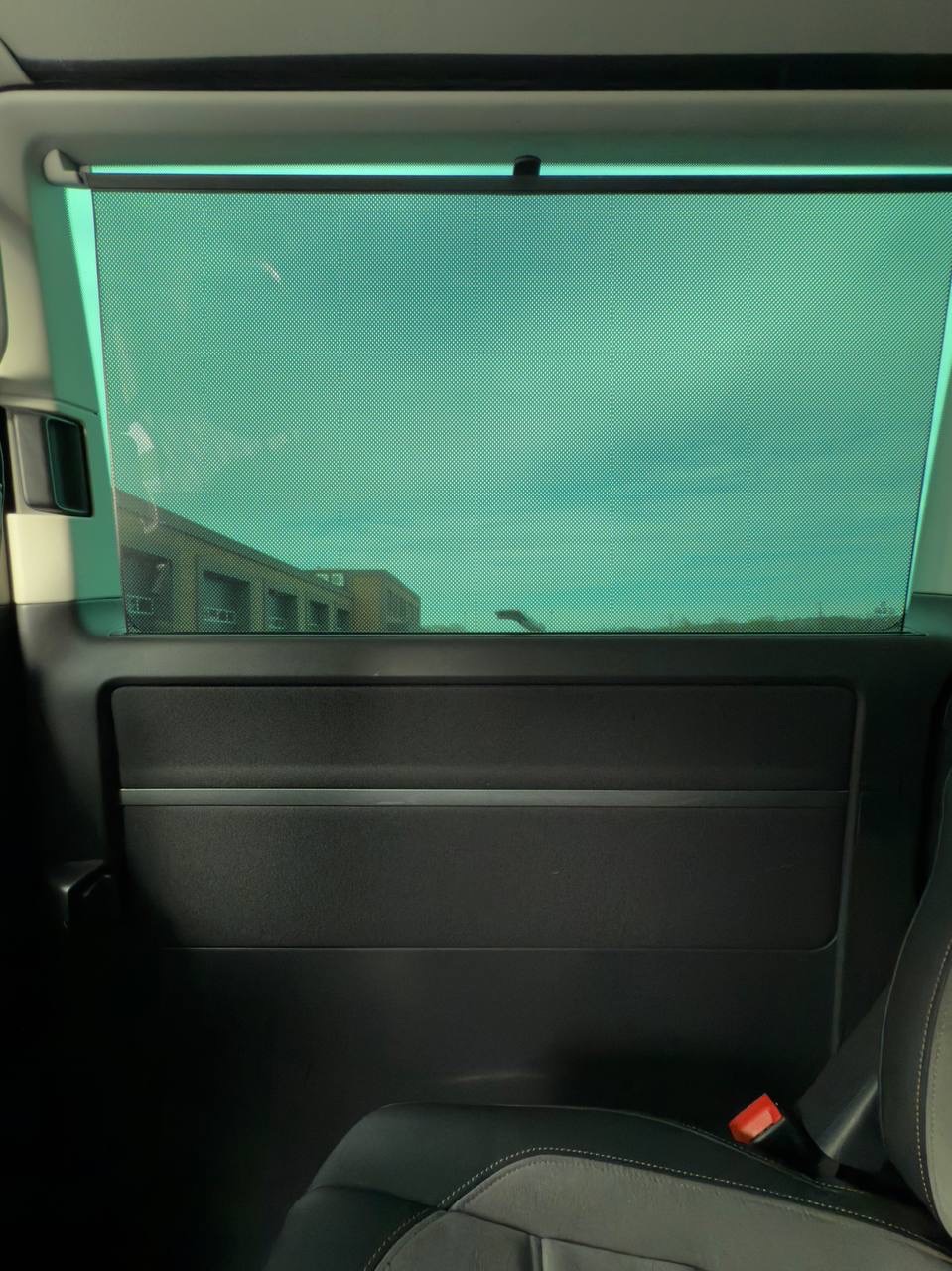 Volkswagen Multivan - фото 22