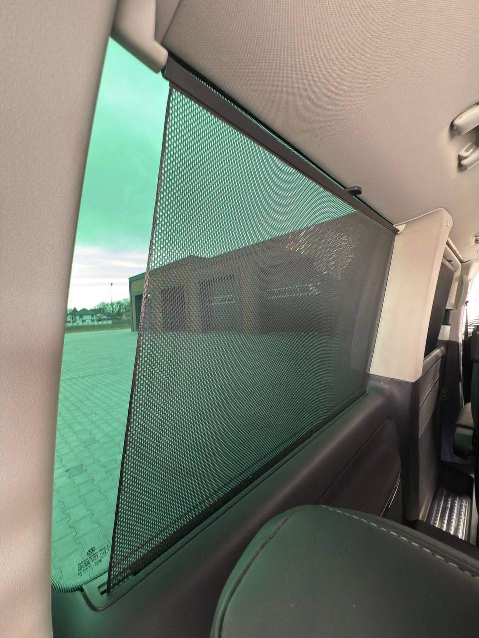 Volkswagen Multivan - фото 19