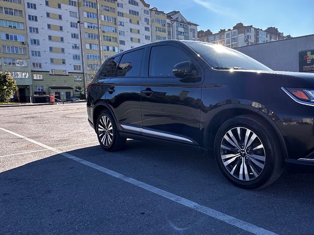 Mitsubishi Outlander 2019, Івано-Франківськ, $17 900 - зображення 2