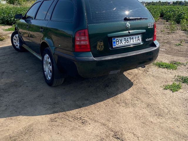 Skoda Octavia - фото 5