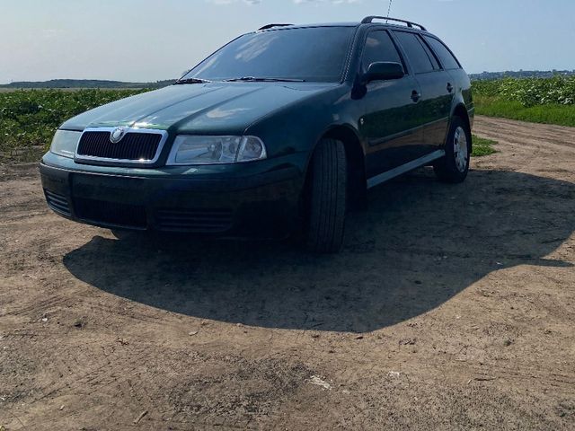 Skoda Octavia - фото 2