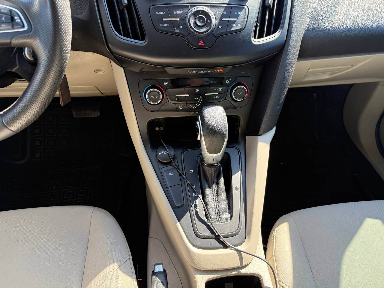 Ford Focus - фото 12