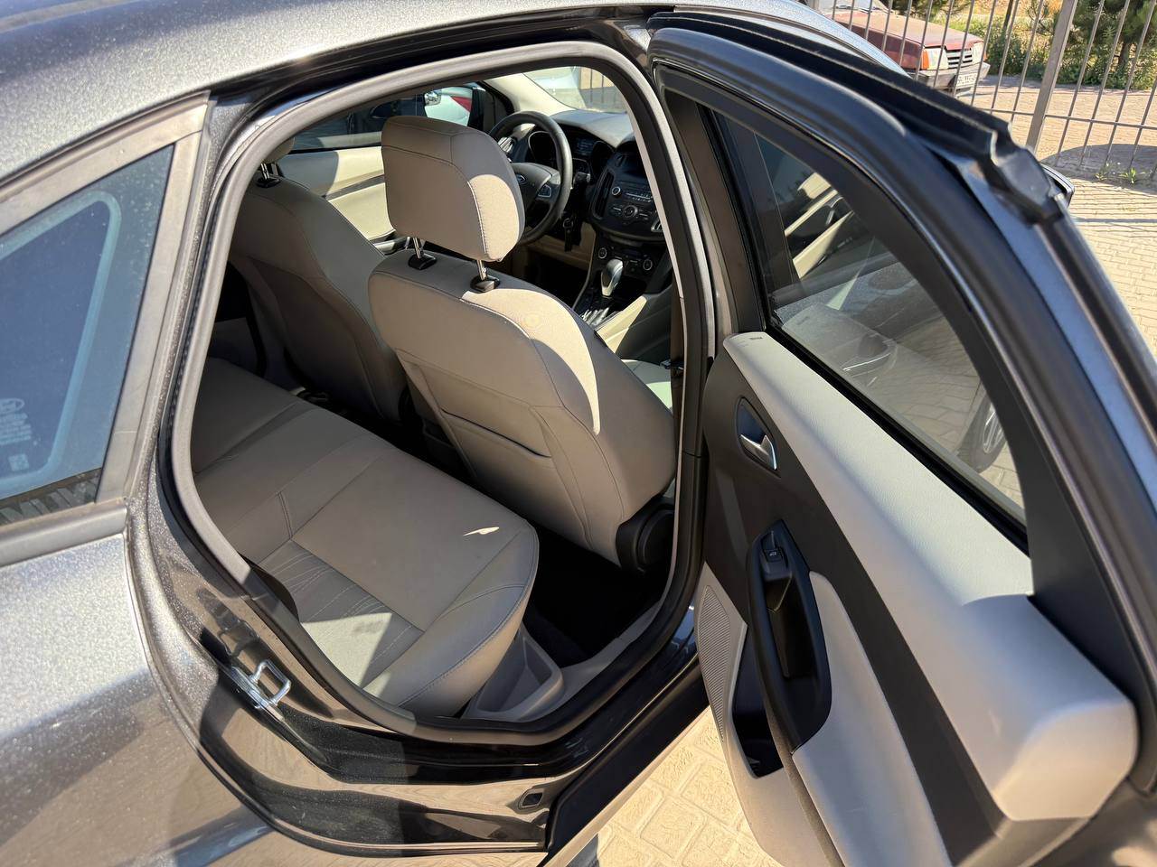 Ford Focus - фото 14