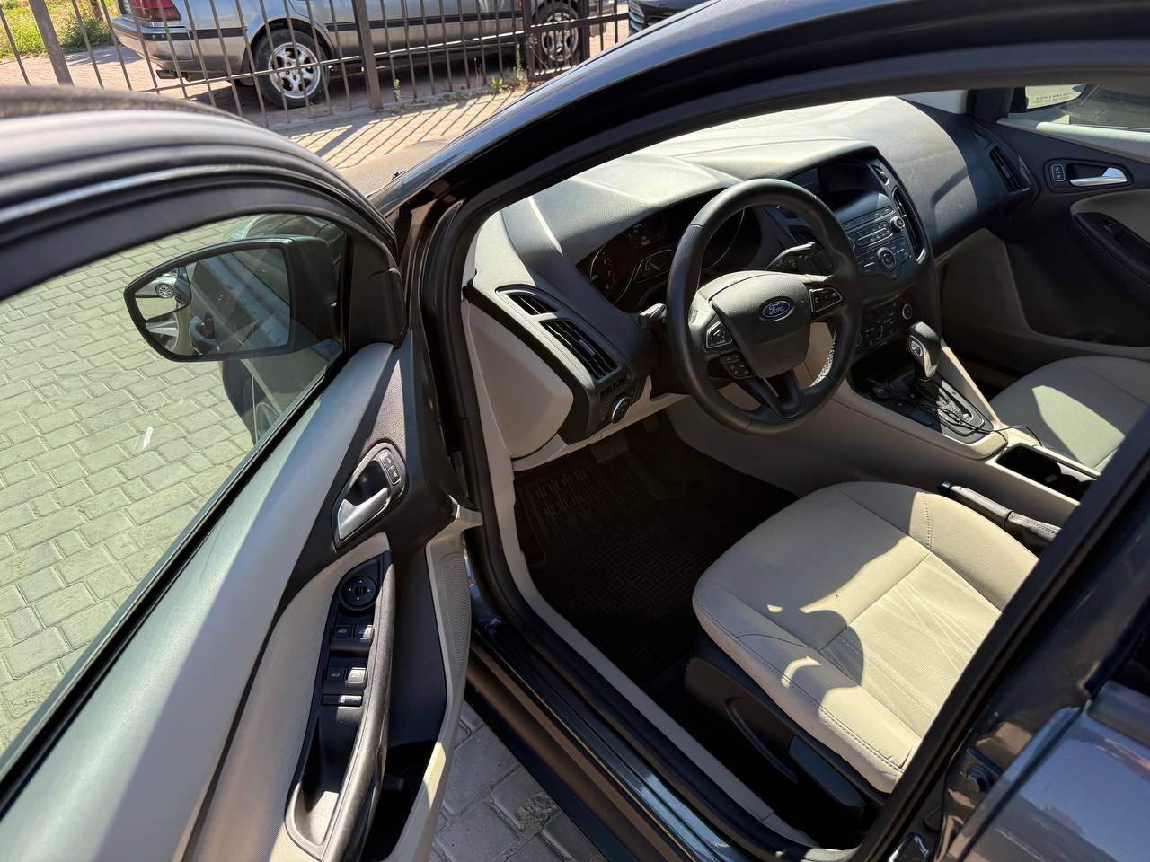 Ford Focus - фото 6