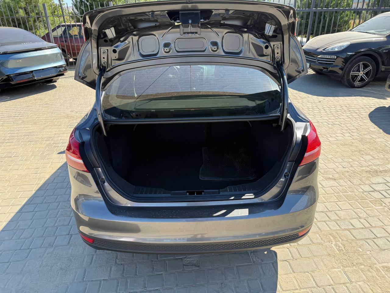 Ford Focus - фото 21