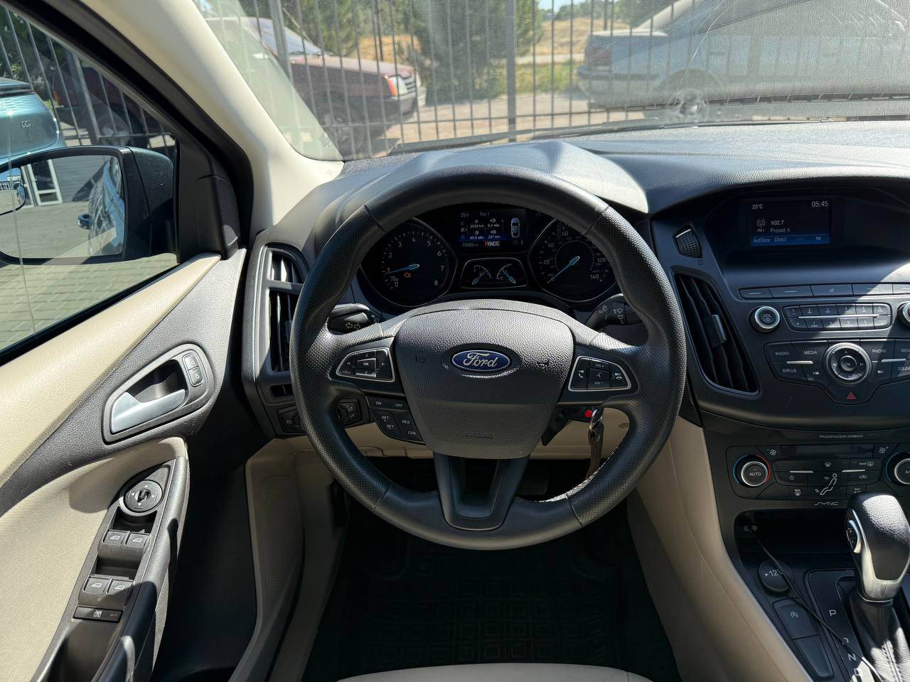 Ford Focus - фото 11