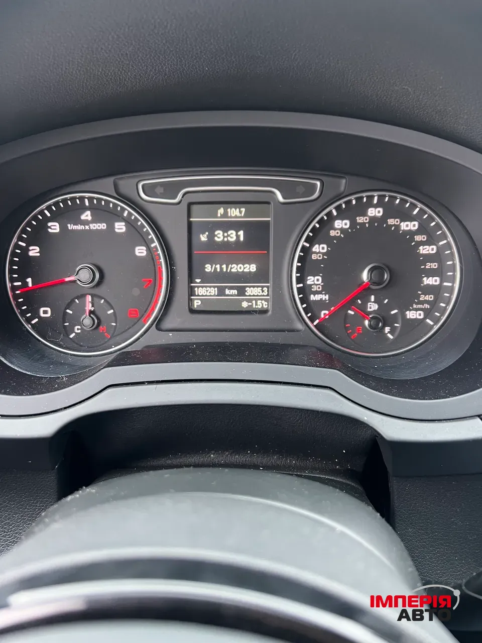 Audi Q3 - фото 5