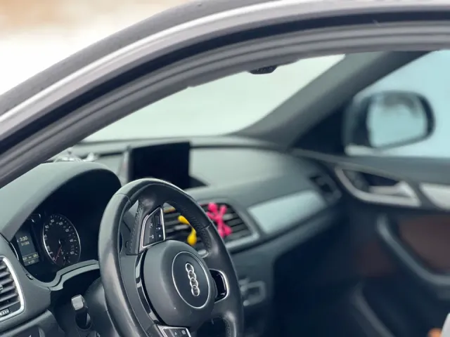 Audi Q3 - фото 4